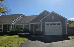 792 Trinity Court, Carol Stream, IL 60188