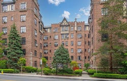 2 Westchester Ave, White Plains, NY 10601