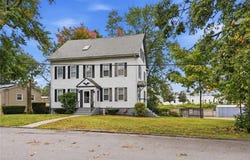 7 Broad Street, Warwick, RI 02888
