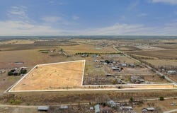20646 Cameron Rd, Coupland, TX 78615