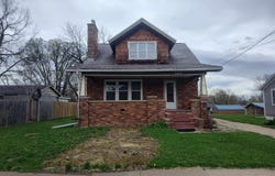 509 E Oak St, Boscobel, WI 53805