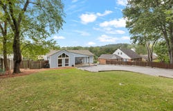 7 BELMONT DR, STAUNTON, VA 24401