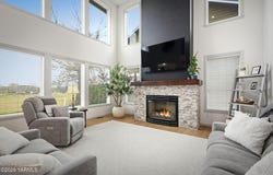 9503 Occidental Rd, Yakima, WA 98903