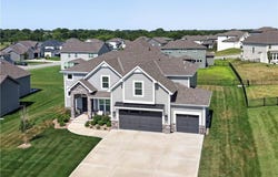 11414 Bluestem Drive, Kearney, MO 64060