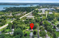 W140 Belleview Ave, Oconomowoc, WI 53066