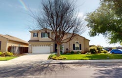 1051 N Coventry Avenue, Clovis, CA 93611
