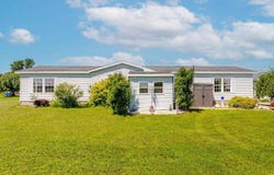 4433 Hamlin Road, Grawn, MI 49637