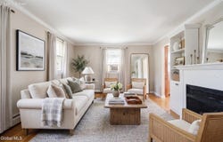 1 Hillview Court, Wynantskill, NY 12198