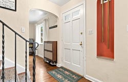 2332 Pioneer Ave, Brookline, PA 15226