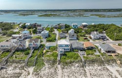 809 N Anderson Boulevard, Topsail Beach, NC 28445
