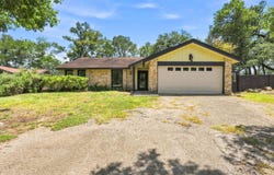 4 & 6 Acacia Dr, Wimberley, TX 78676