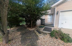 3737 S Oak Avenue, Springfield, MO 65804