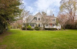 16 Middle Drive, Manhasset, NY 11030