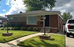 21443 Arrowhead Street, Saint Clair Shores, MI 48082