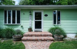 8 Hill Street E, Wading River, NY 11792