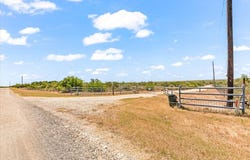 977 PRIVATE ROAD 1688, Moore, TX 78057