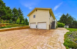 520 Redwood RD, WHITETHORN, CA 95589