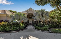 362 MACEWEN Drive, OSPREY, FL 34229