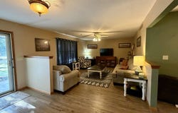 109 S Brook St, Russell, KS 67665