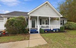 122 Terrapin Court, Newport, NC 28570