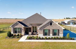 4004 Sanger Meadow Drive, Sanger, TX 76266