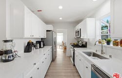 10401 Amigo Ave, Porter Ranch, CA 91326