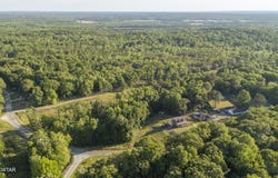 200 Deep Gap Road, Jackson, TN 38301