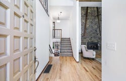 1105 SW 10TH Dr, Gresham, OR 97080