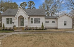 2005 Wood Street, Jonesboro, AR 72401