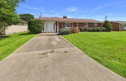 707 E 3rd Street, South Point, OH 45680