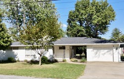 720 Sheridan Drive, Benton, IL 62812