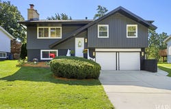1425 Concord Lane, Schaumburg, IL 60193