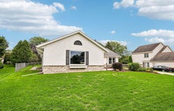 1917 Rustic Way, Waukesha, WI 53186