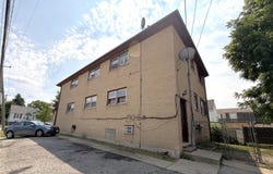 3940 Center Avenue, Lyons, IL 60534