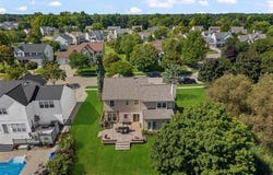 1030 Shetland Drive, South Lyon, MI 48178