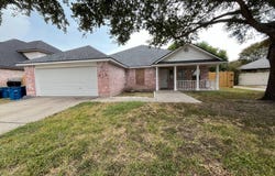 318 Long Point Dr, Portland, TX 78374
