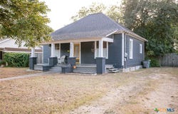 907 N Craig Street, Victoria, TX 77901