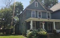 1845 Pierce Ave, Niagara Falls, NY 14301