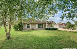 88 E Parmeter Road, Ionia, MI 48846