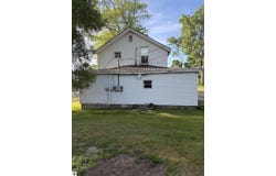 230 Ely Street, Alma, MI 48801