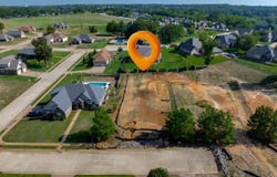 304 Colton Cv, Lindale, TX 75771