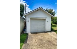 341 Hamilton Avenue, Coshocton, OH 43812