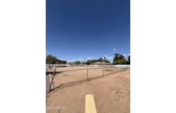 2950 E GRANADA Road, Phoenix, AZ 85008