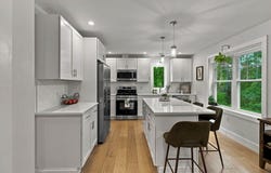 24 Locust St, Salisbury, MA 01952