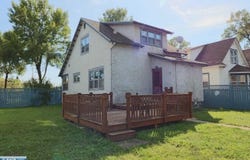 215 11th St S, Virginia, MN 55792
