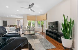 1302 Hawthorne Lane, Hinsdale, IL 60521