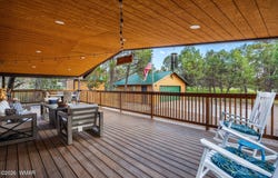 3339 Navajo Drive, Overgaard, AZ 85933