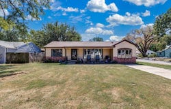 203 Martha Ave, Mulvane, KS 67110-1468