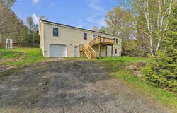 2040 S Walden Road, Cabot, VT 05647