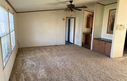 111 W Bryan, Calera, OK 74730